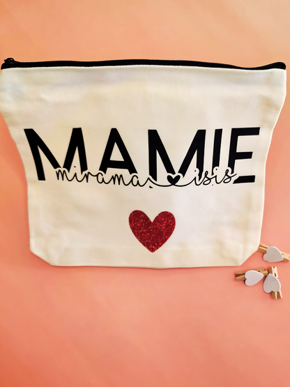 🧵 Pochette personnalisée – Prénom & cœur pailleté