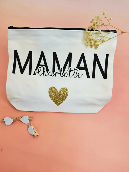 🧵 Pochette personnalisée – Prénom & cœur pailleté